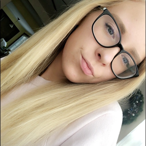 Meet your Posher, Samantha - Picture 1 of 1